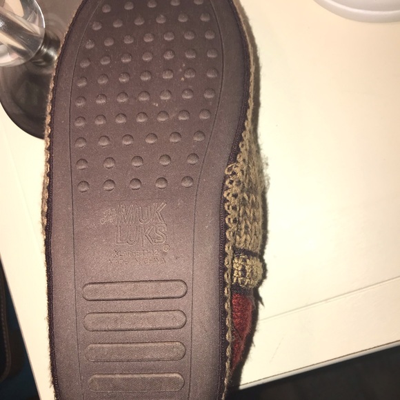 Shoe - Picture 3 of 6